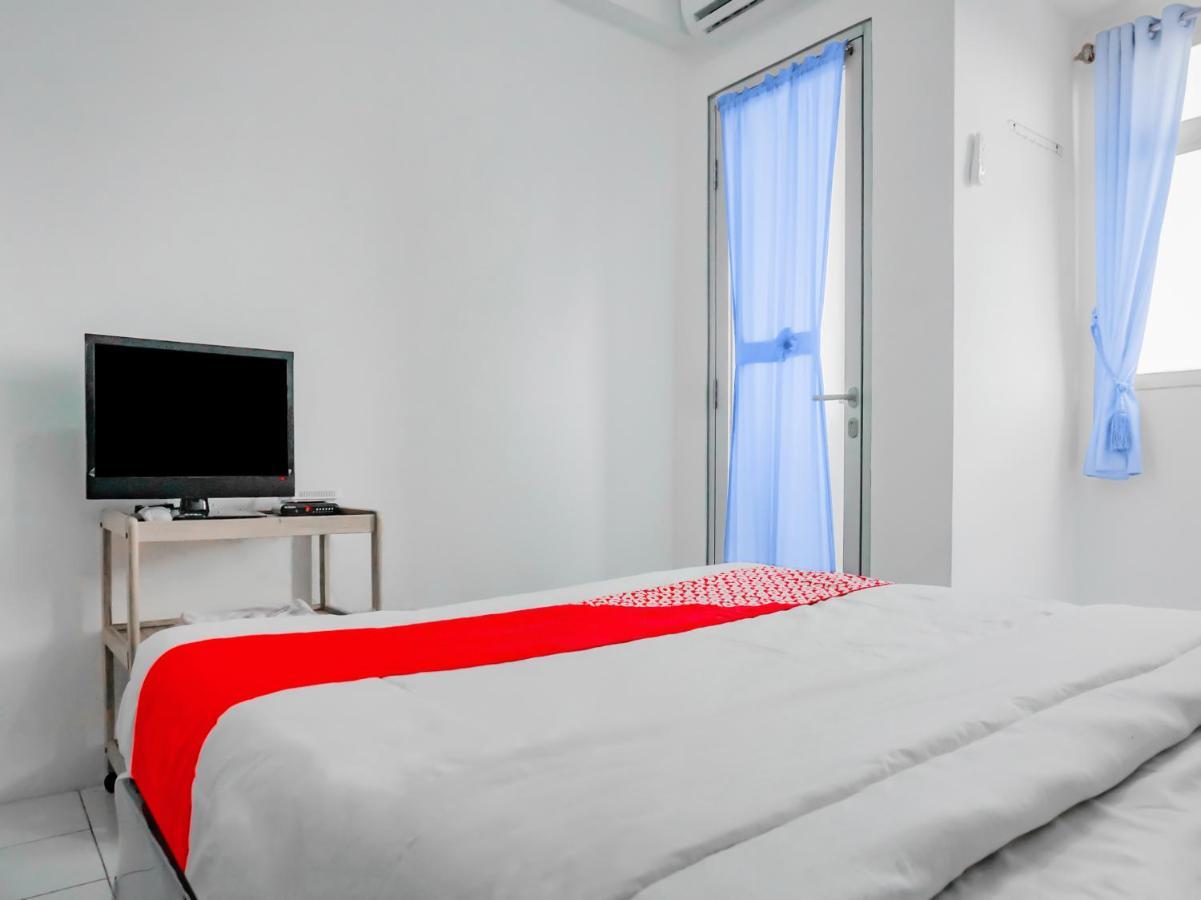 Oyo 90241 Sirooms Apartmen Gunung Putri Bogor Dış mekan fotoğraf