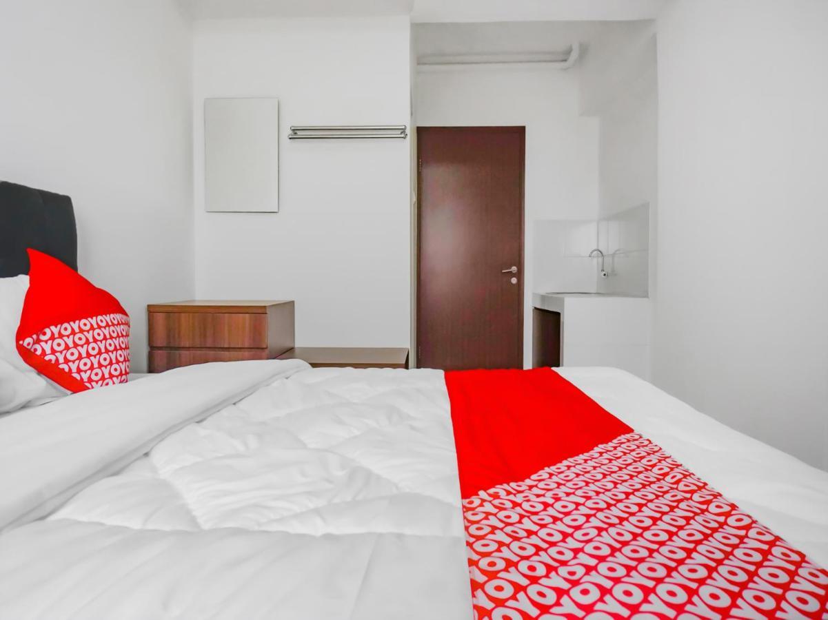 Oyo 90241 Sirooms Apartmen Gunung Putri Bogor Dış mekan fotoğraf